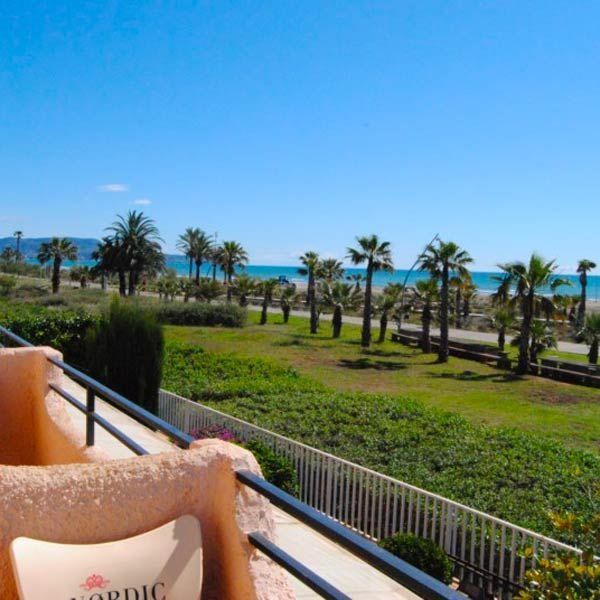 Pensión primea línea de playa Castellón Pensión primea línea de playa Castellón