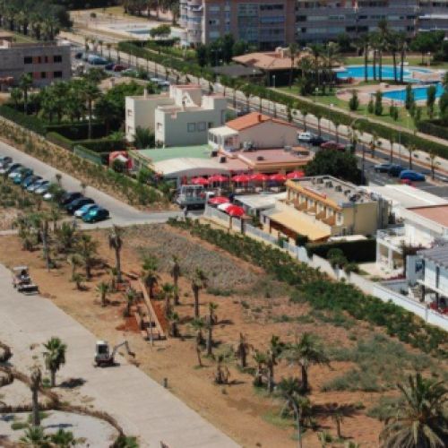 Vista aérea del restaurante frente al paseo marítimo